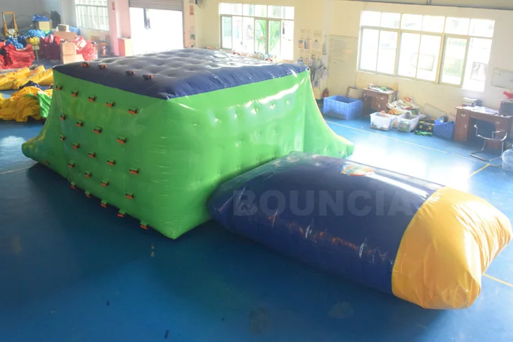 Water Sport Inflatable Water Tower With Water Blob Inflatable