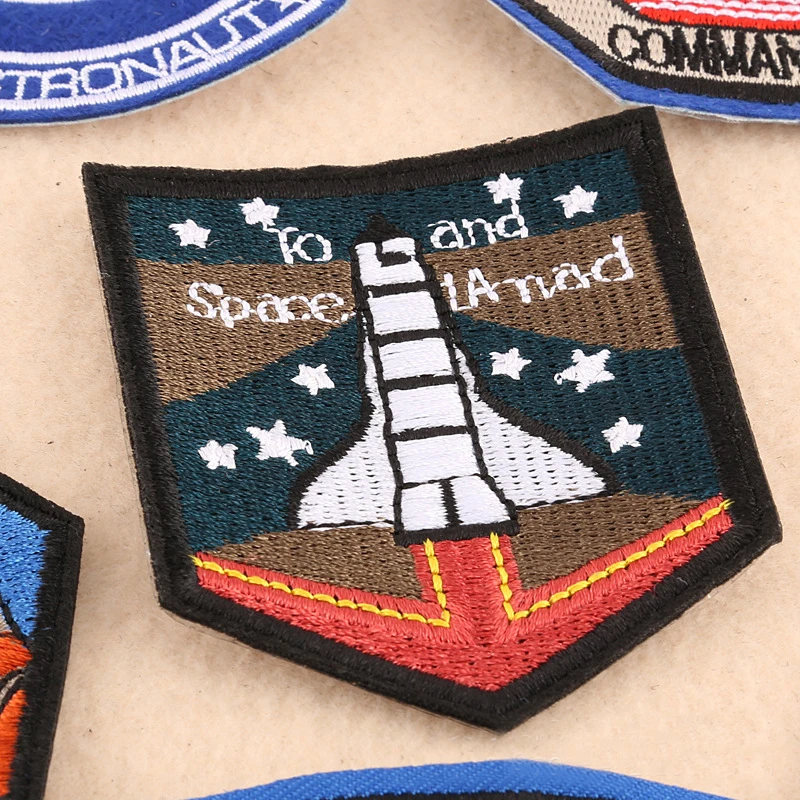 Astronaut-Badge-06.jpg