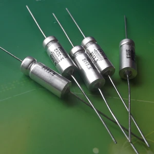 Lot//2 MTP307M010P1C Wet Tantalum Axial Capacitor,300 ufd 10VDC,NOS