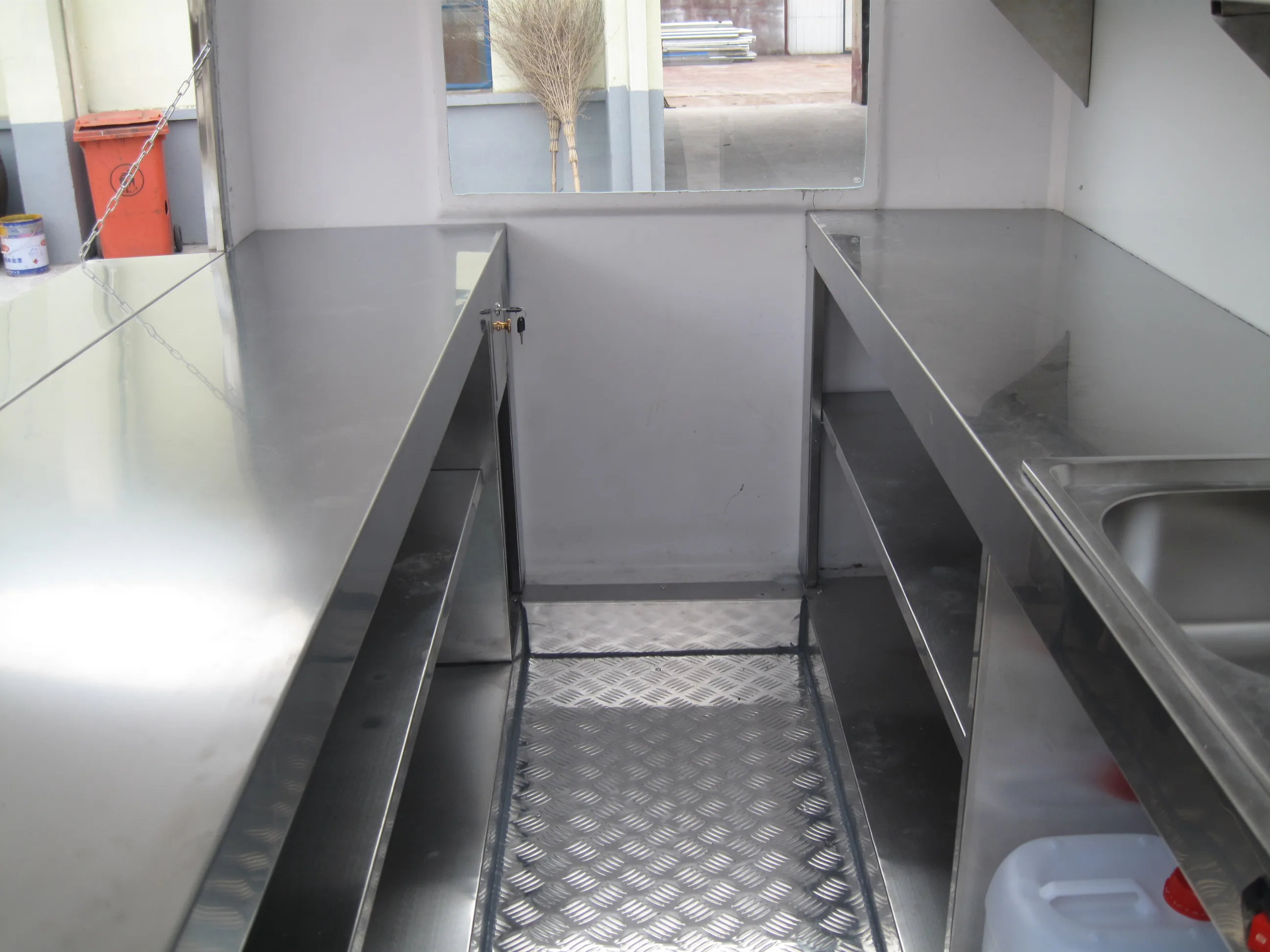 New design mobile food cart with kitchen equipment for sale