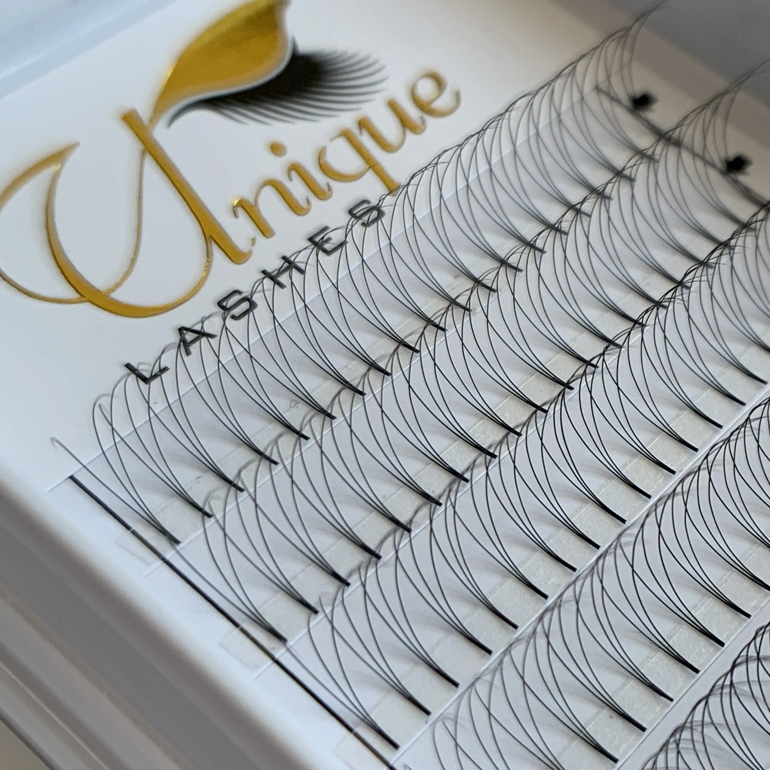 False lashes 3D short stem pre made fans volume lashes 0.07 0.10mm lashes