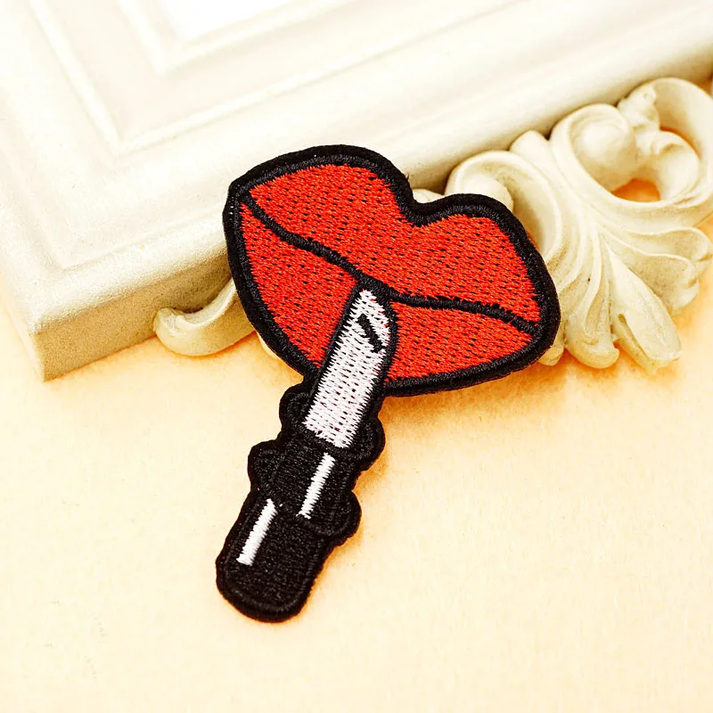 Hot Sale Lips Kiss Lipstick Ironing Badges Embroidery Patches.jpg