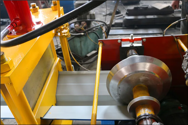 ridged cap roll.jpg