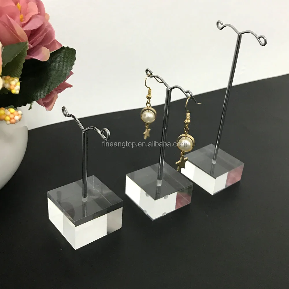 

Counter clear acrylic and metal earring holder display