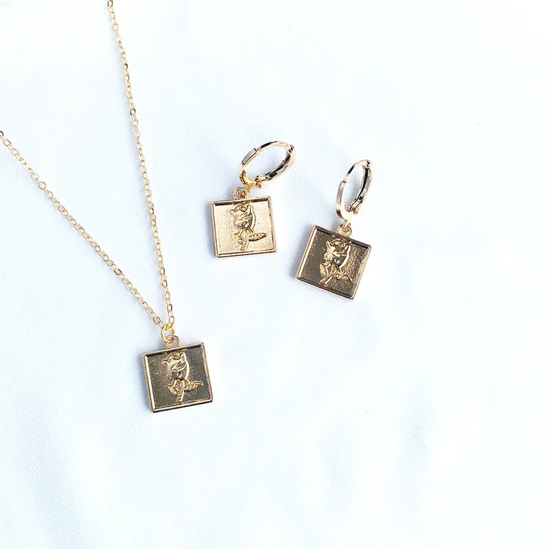 

European Retro Gold Rose Flower Square Medal Coin Earrings Necklace Simple Niche Personality Wild Rose Earrings Necklace, Picture