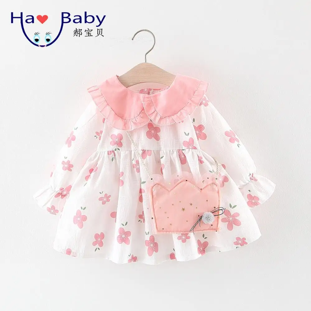 

Hao Baby 2019 Autumn New Children's Dress Full Of Small Flower Cotton Dress Lapel Princess Dress Send Crown Backpack, Picture shows