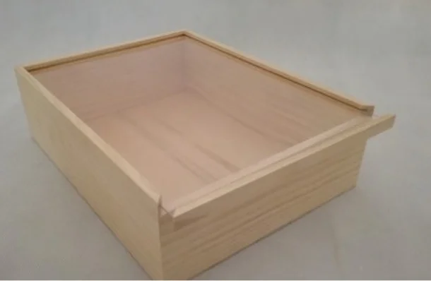 
Solid wooden pine Box with a Clear Acrylic Sliding Lid 