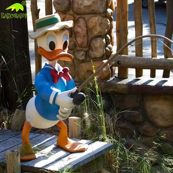 donald duck garden statue