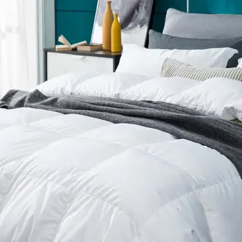 White Goose Feather And Down Comforter High Quality Down Comforter