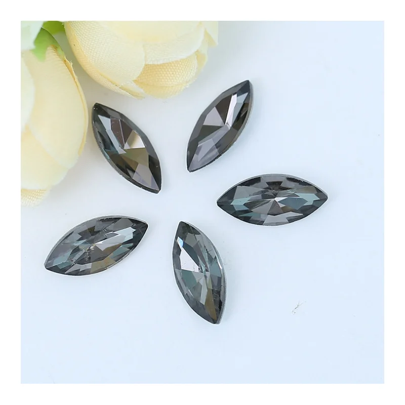 
Crystal garment beads NAVETTES shape 815 