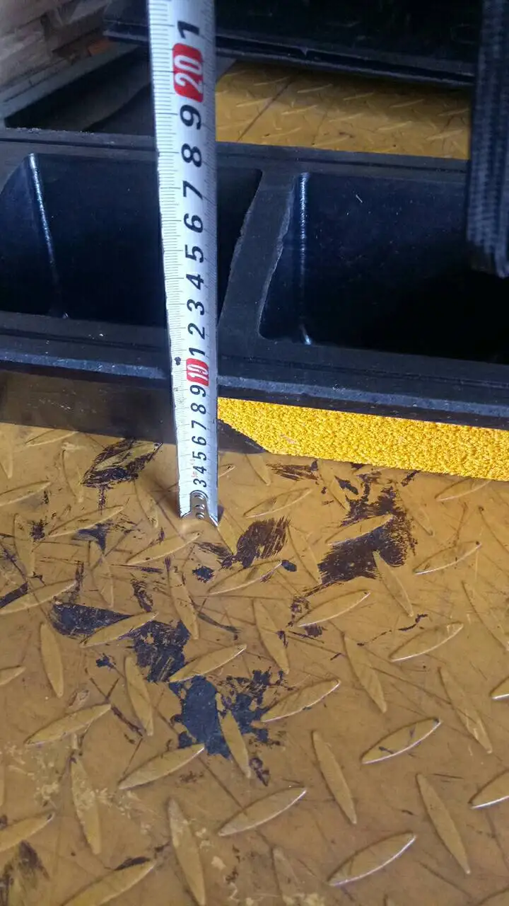 1650mm parking stopper wheel stop rubber wheel stopper