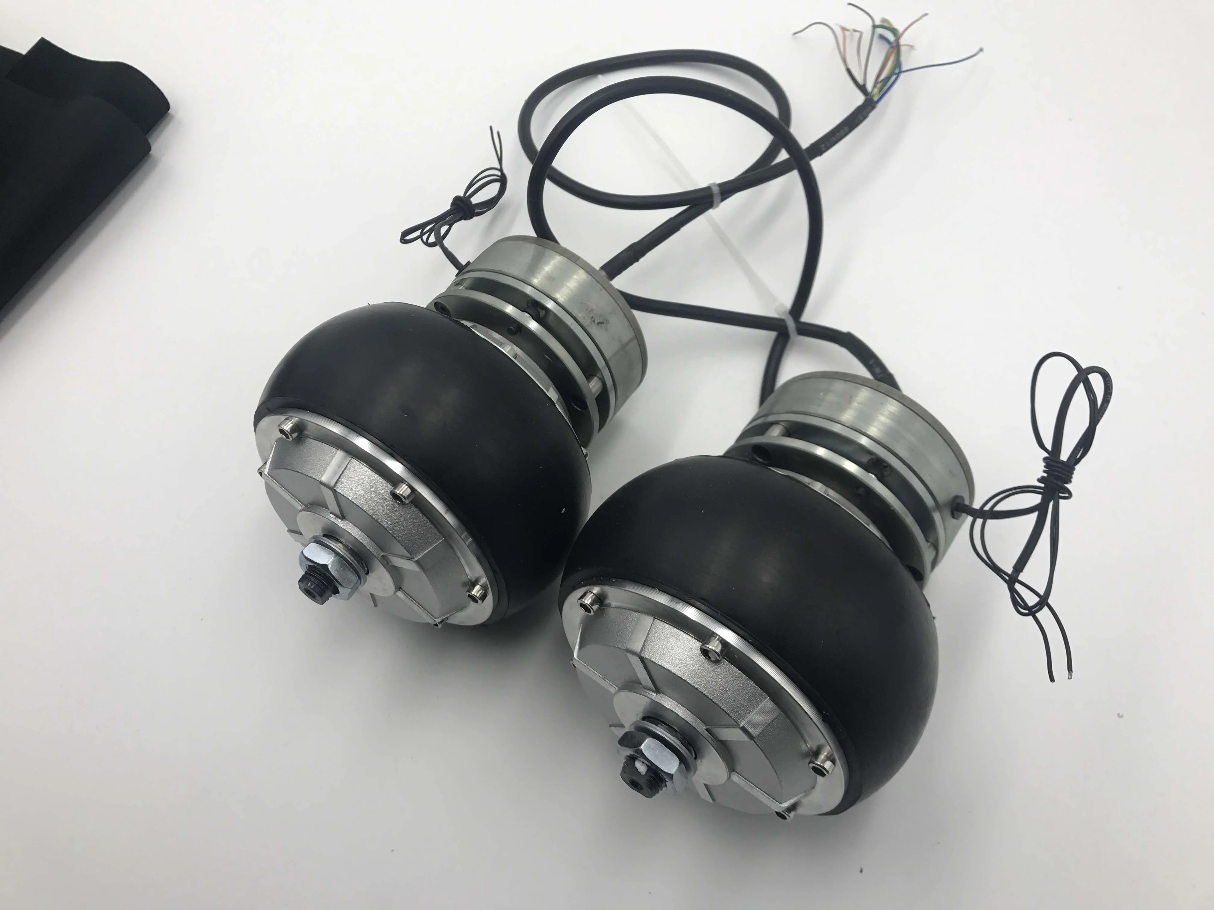 robot hub motor