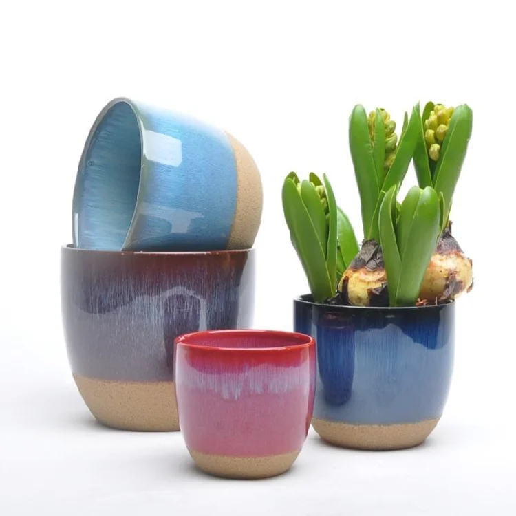 Factory Direct Reactive Design Outdoor Bulk Cylinder Shape Small