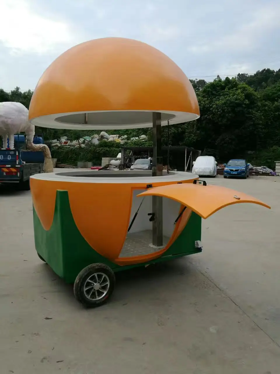 Fiberglass Food Trailer Fruit Shape Lemonade Trailer Moveable Food