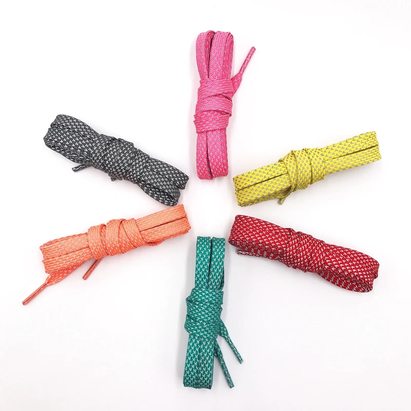 Free sample colored fashion style flat reflective shoelaces