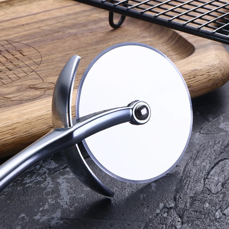 

High-qualiy Pizza Cutter Stainless Steel Pizza Cutter Wheel with Anti-slip Handle