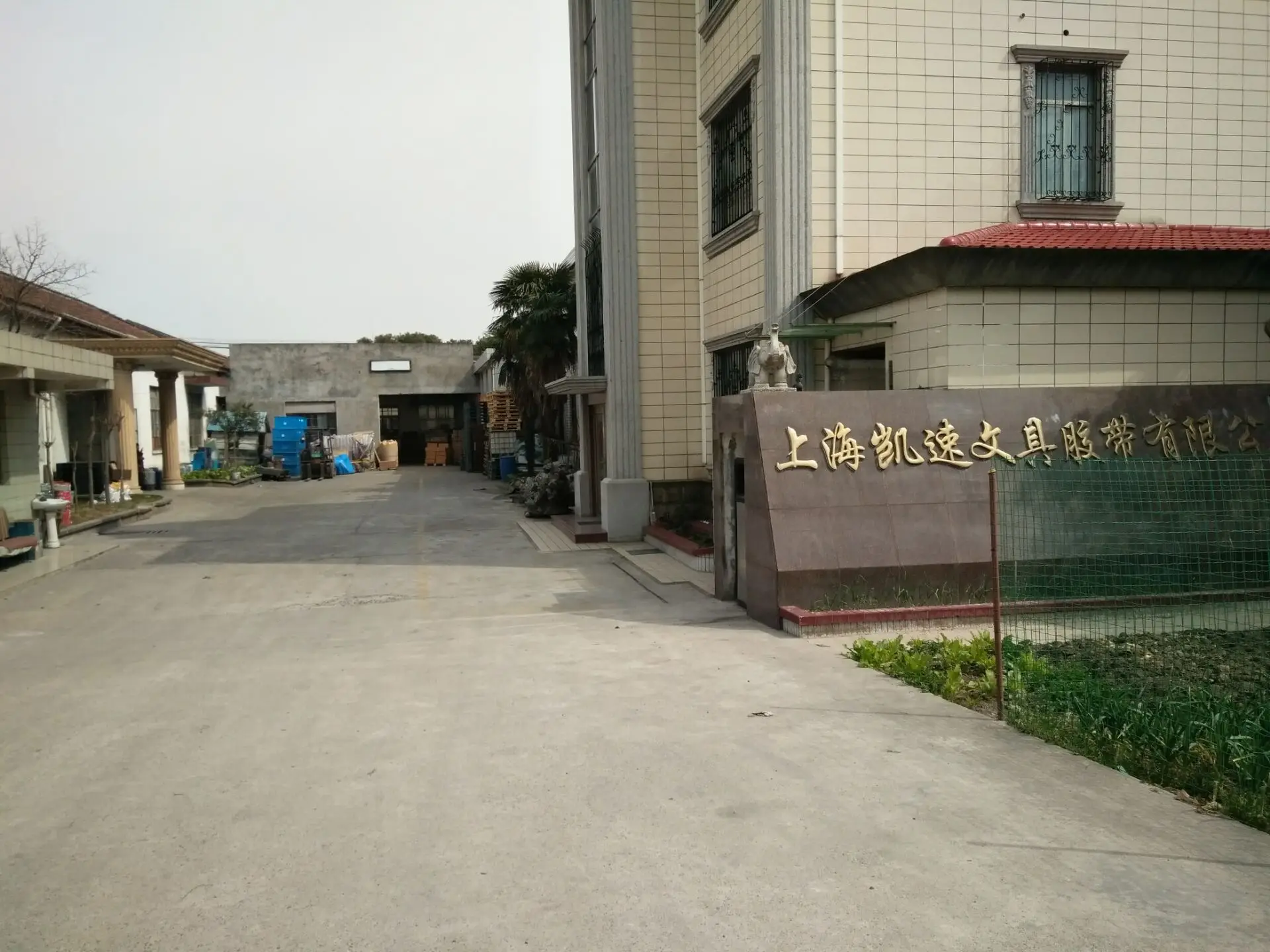 High Quality Cheap Camouflage Cloth Duct Tape.jpg