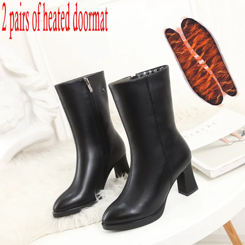 
OEM ODM New fashion Rechargeable battery heated women leather winter boots Electrically Heated Shoes 