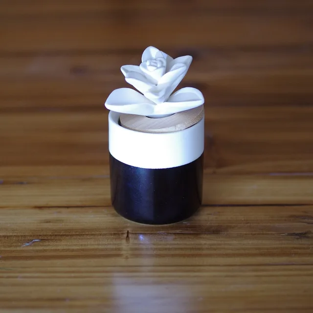 ceramic flower reed diffuser