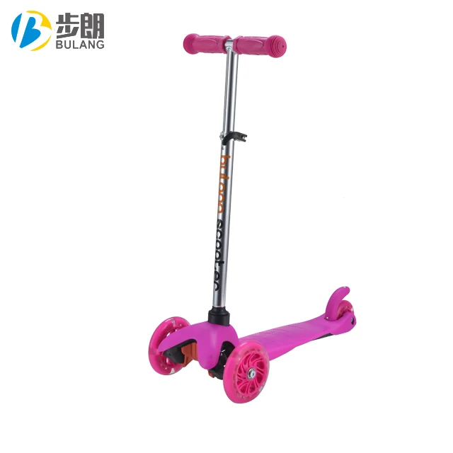 

2018 good quality new fashion three wheel children scooter
