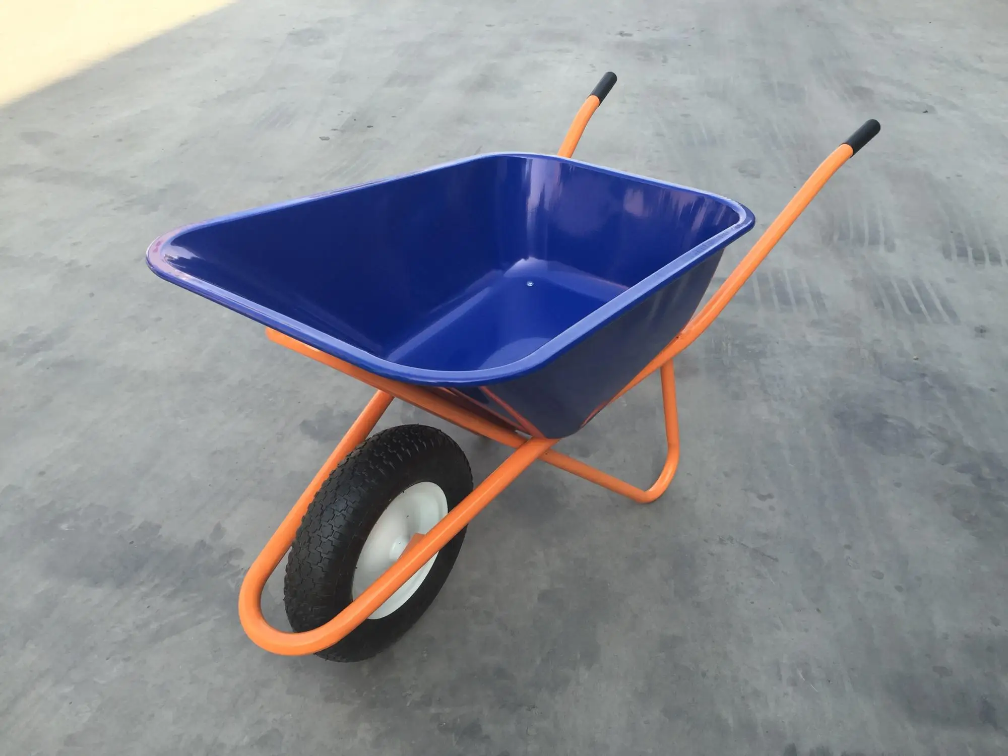 俄罗斯市场手推车 wb6418 花园建筑用手推车 - buy 手推车,大手推车