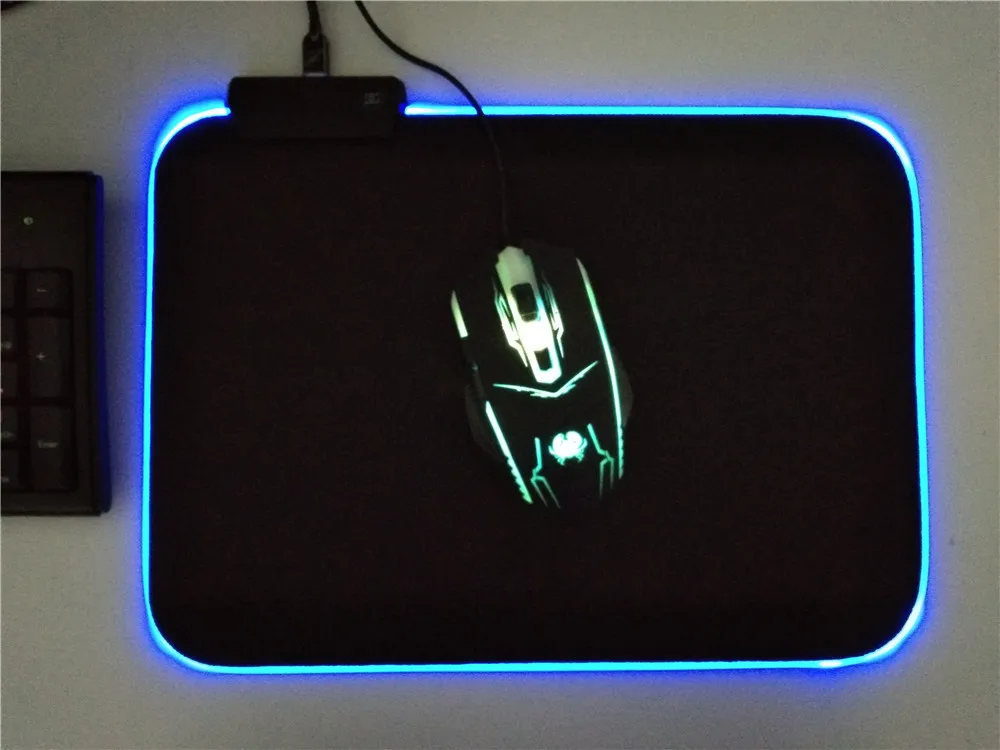 rasure flashy rgb gaming mouse pad