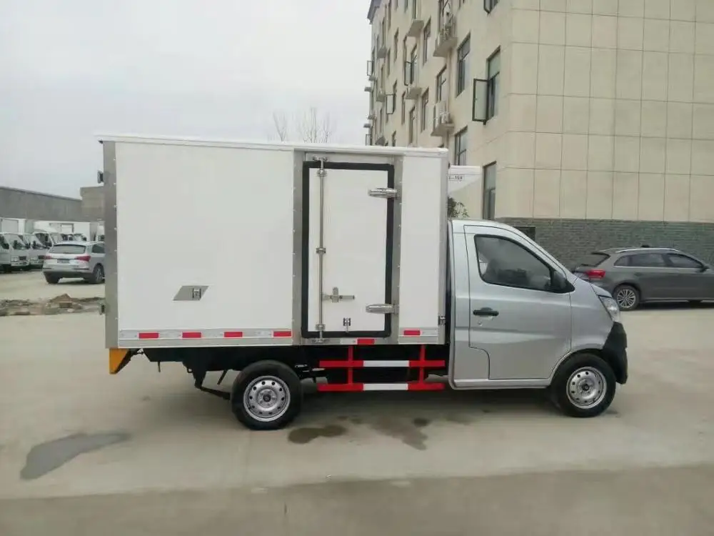 China brand changan 2ton mini refrigerator van truck.jpg