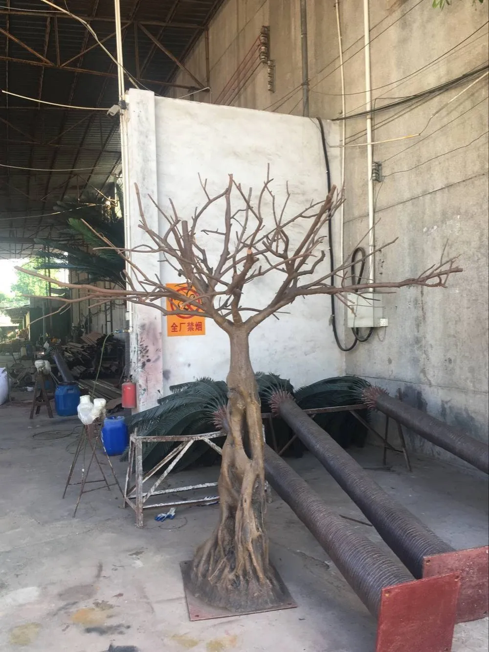 Artificial Dry Tree Clad The Column Artificial Banyan Trees Without
