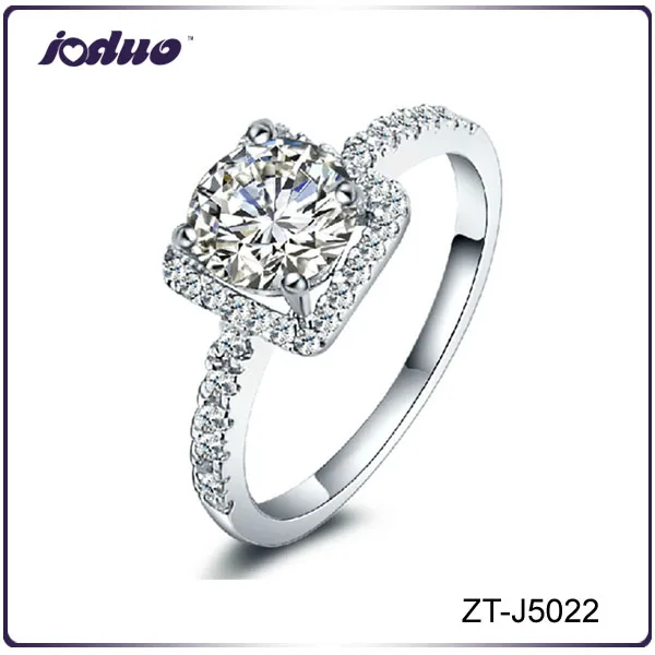 

High Quality Fashion Lady New Luxury Princess Zircon Ring Wholesale