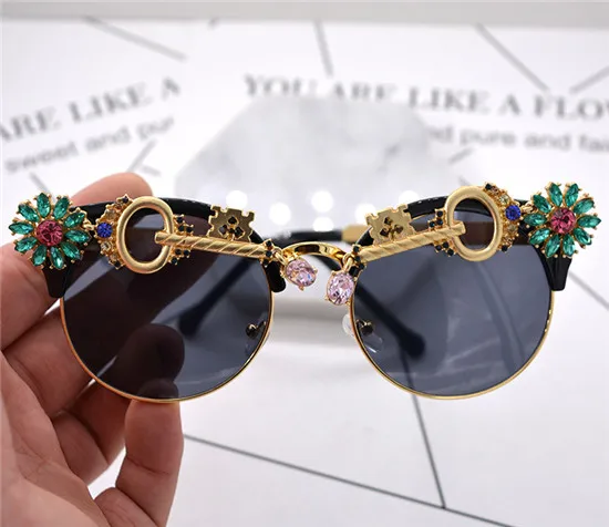 

Sunglasses Frog Mirror Glasses Key Carved Baroque Retro Sun Shade Glasses