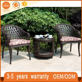 2018 Top Selling Modern Garden 2 Chairs Rattan Outdoor Furniture Design Coffee Table Buy Desain Meja Kopi Meja Dan Kursi Perabotan Modern Kedai Kopi Meja Dan Kursi Product On Alibaba Com