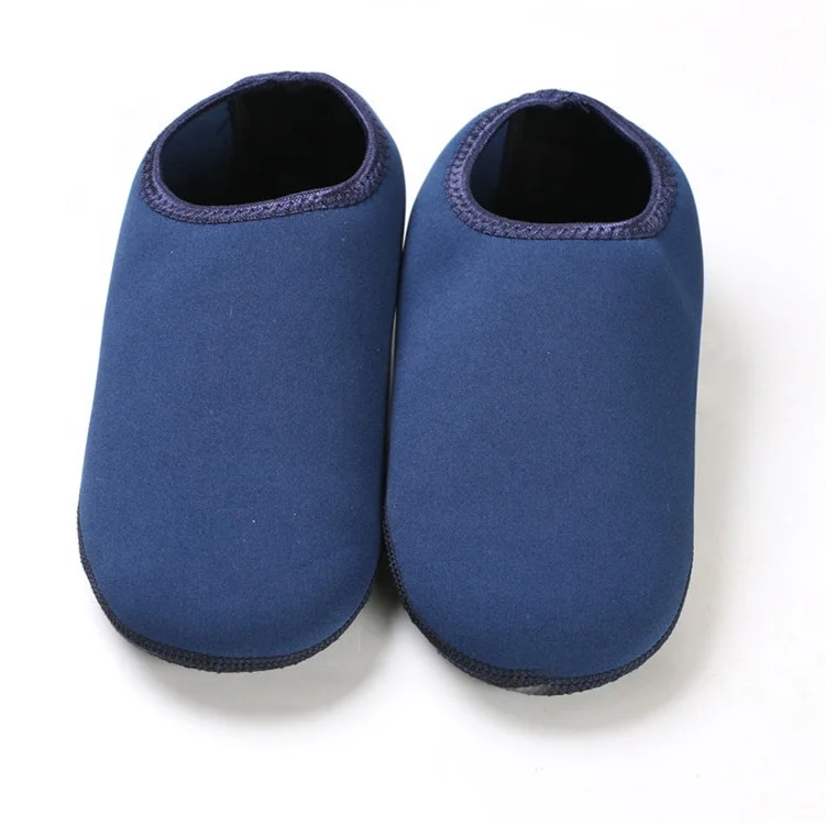 

New trend best quality shoes for water