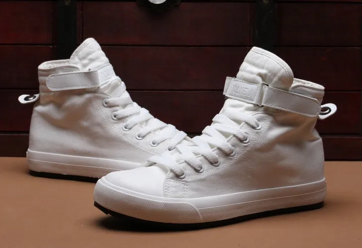 canvas shoes white and black