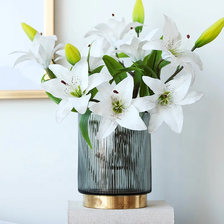 

Bixuan Vases Grey Ribbed Glass Flower Arrangement Vase Brass Band Bottom Decor Stylish Table Centerpiece Candleholder 15x19 cm