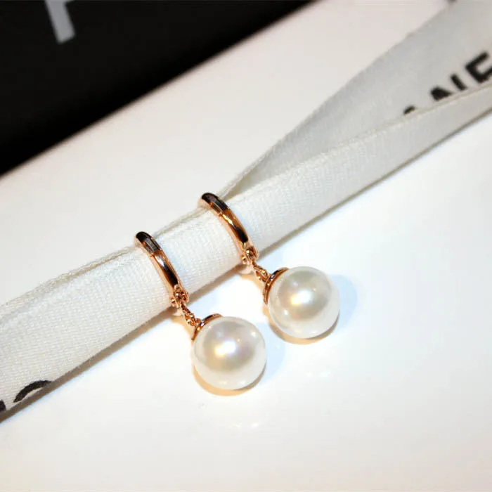 

MYLOVE E1155 18K Gold Plated Shell Pearl Earrings Leverback Dangle Studs - Huggie Earrings