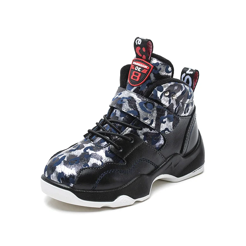 

children boys casual shoes in winter