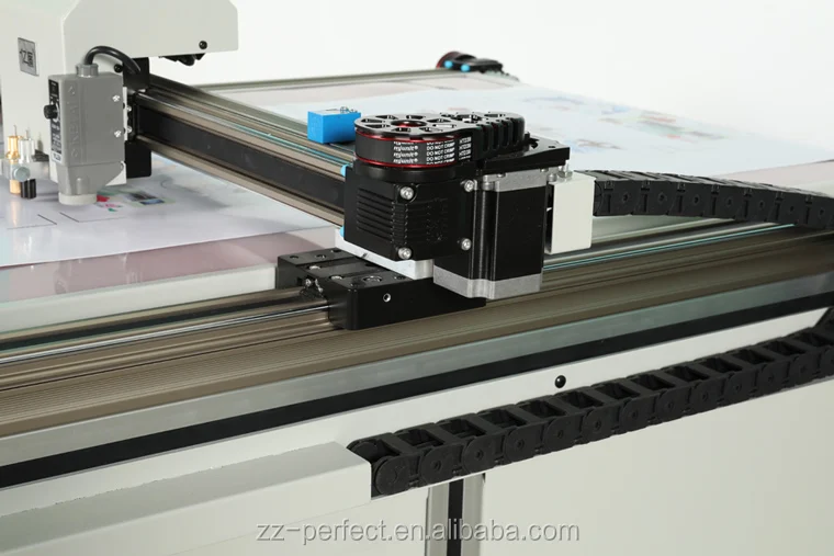 pvc cardboard flat digital die cutting machine