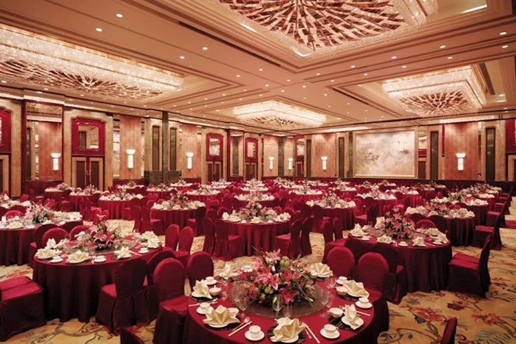 100% 聚酯纯白色酒店餐厅派对婚礼宴会 120英寸圆桌亚麻桌布