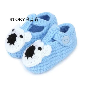 woolen shoes for baby girl