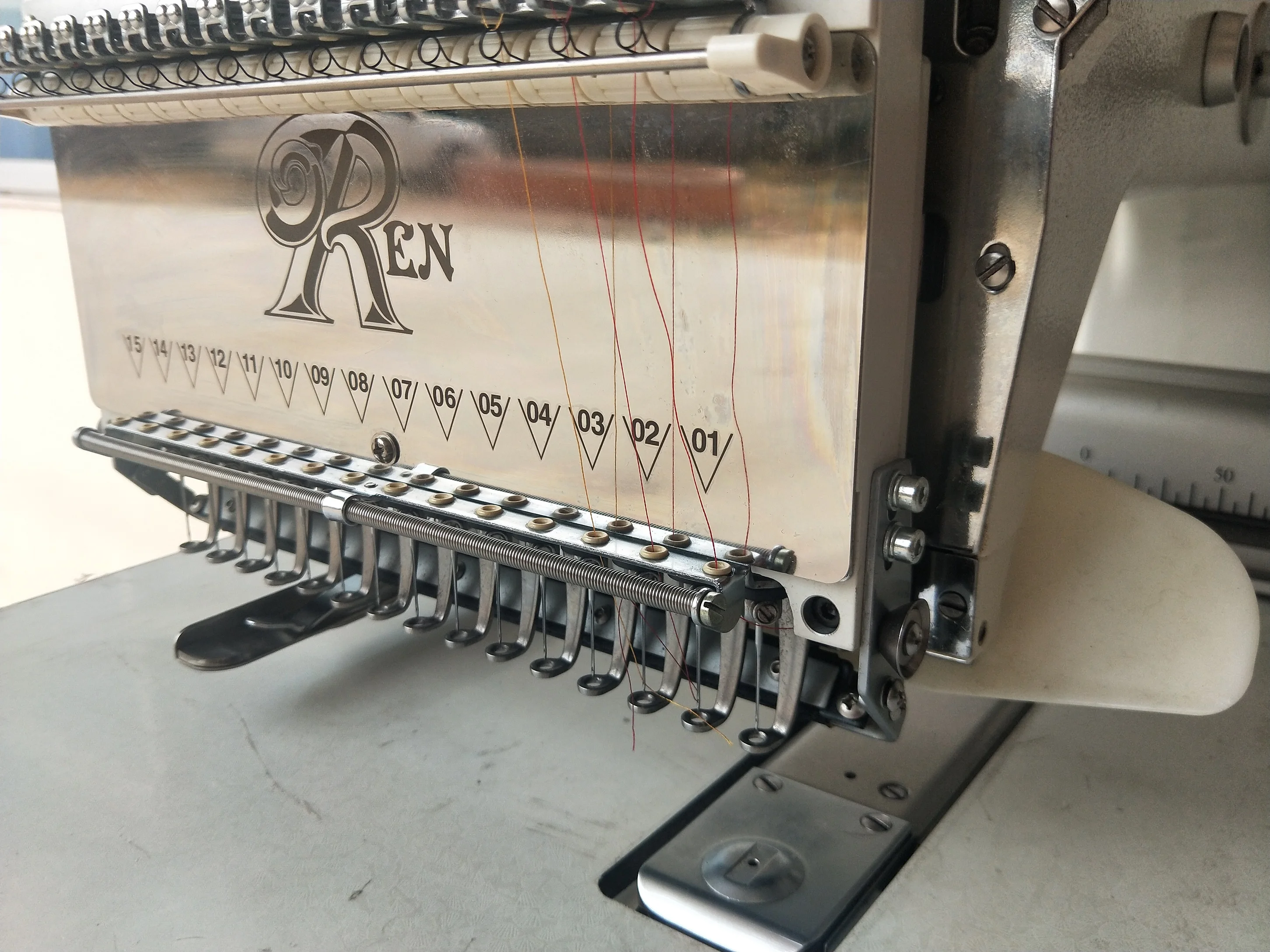 Design pattern single-head computerized embroidery machine