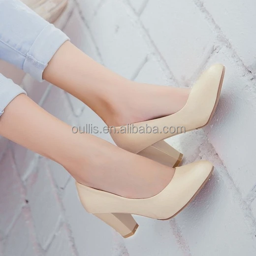 Zapatilla Andrea Color Beige Altura 13 Tacón Grueso 2452821 - $ 699.90 en  Mercado Libre | Tacones gruesos, Zapatillas de tacón, Zapatillas de novia