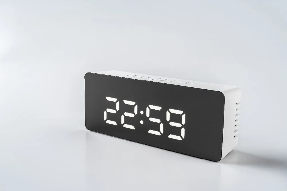 Digital Led Mirror Clock 12h/24h Alarm And Snooze Function Indoor