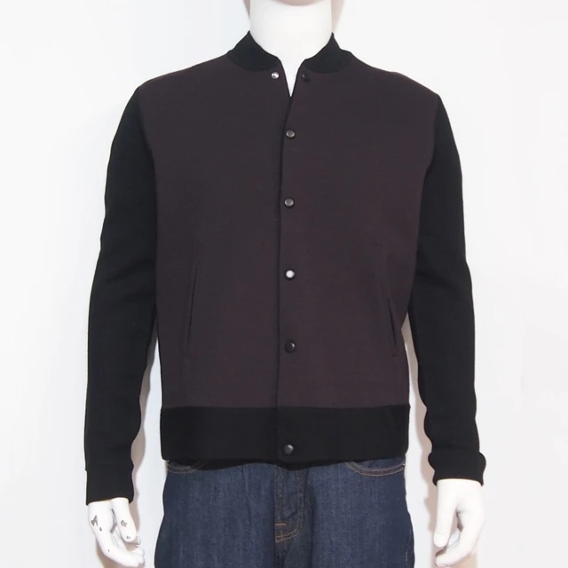men brown sweater