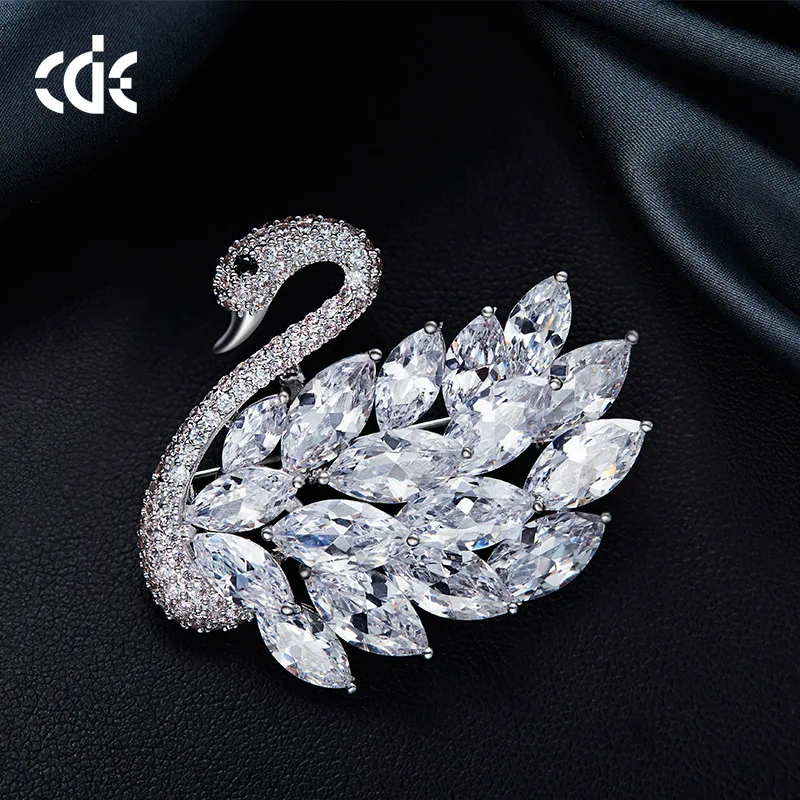 

CDE X0327 Fashion Jewelry Brass Brooch Swan Shape Brooch With Cubic Zirconia Rhodium Plated Animal Jewellery Female Brooches