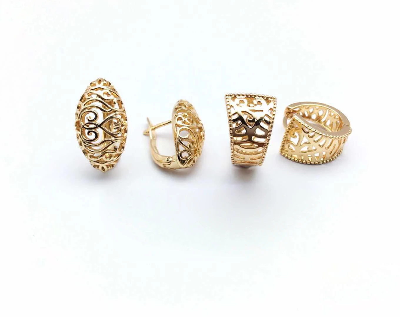 

yiwu Xuping Jewelry 18K Gold Plated Fashion Huggies Earring jewelry For Women