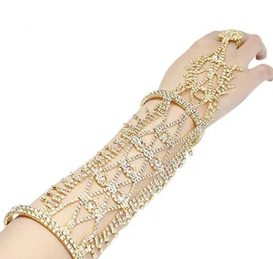 Fashion wedding dress accessories, bride wedding accessories, characteristic leaves short hand back chain