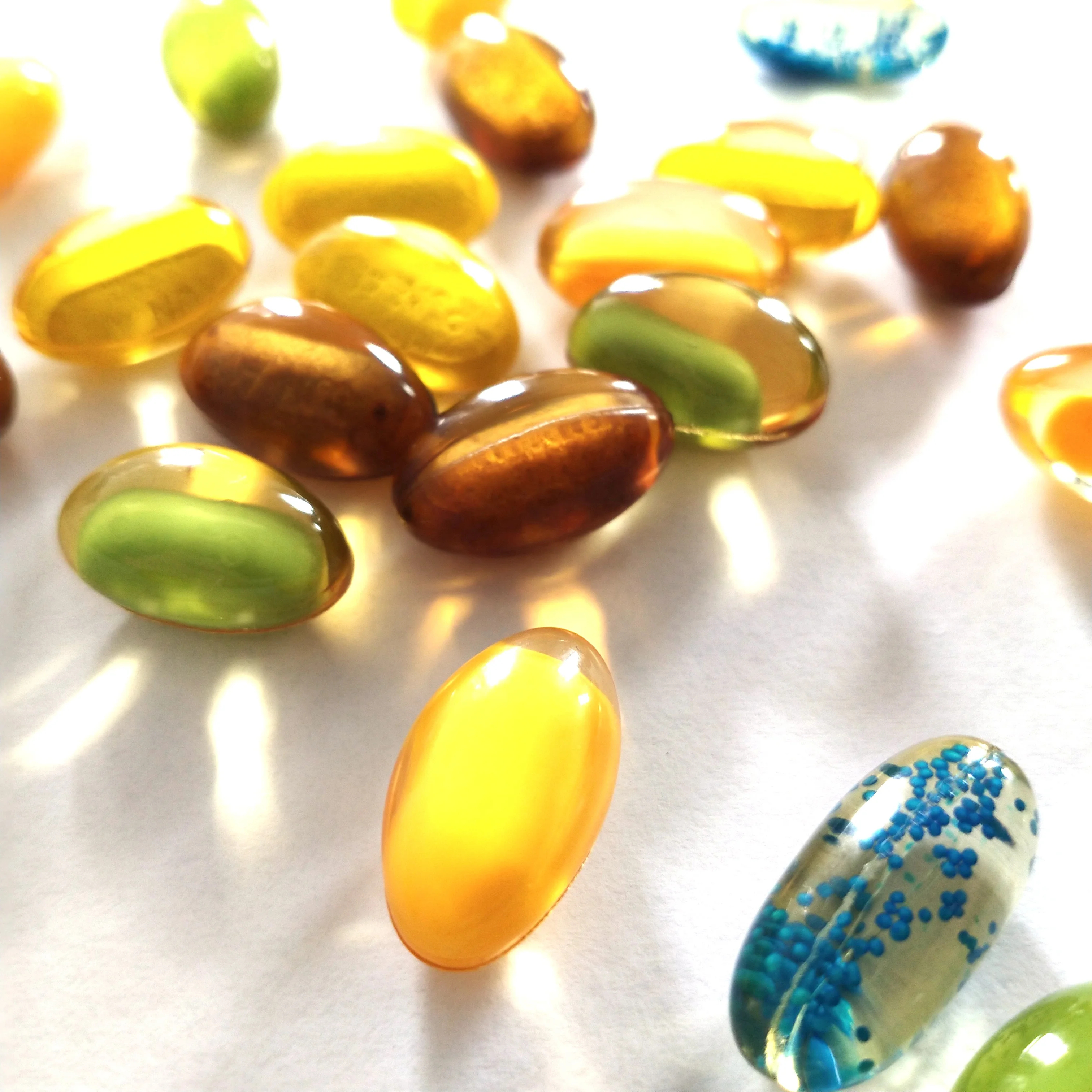 
Capsule in Capsules to avoid intestinal and gastritis membrane irritation and Supplementing All Kinds of Essential Nutrients 