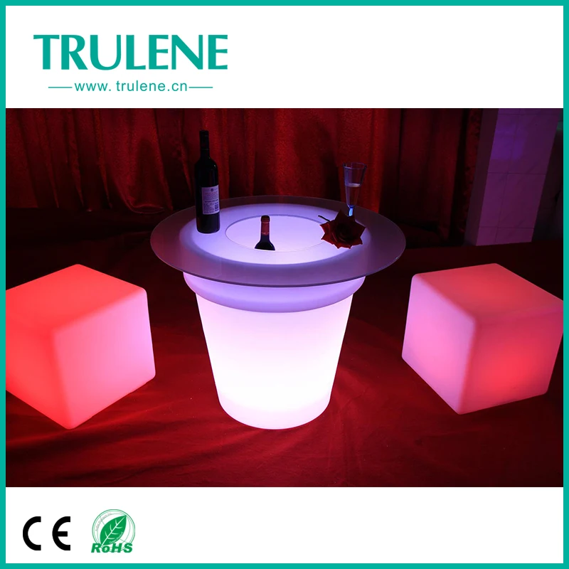 led cube.jpg