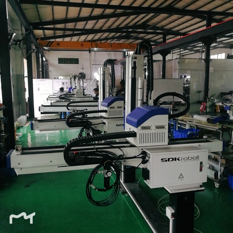 
plastic factory practical one axis robot arm SDK manipulator 