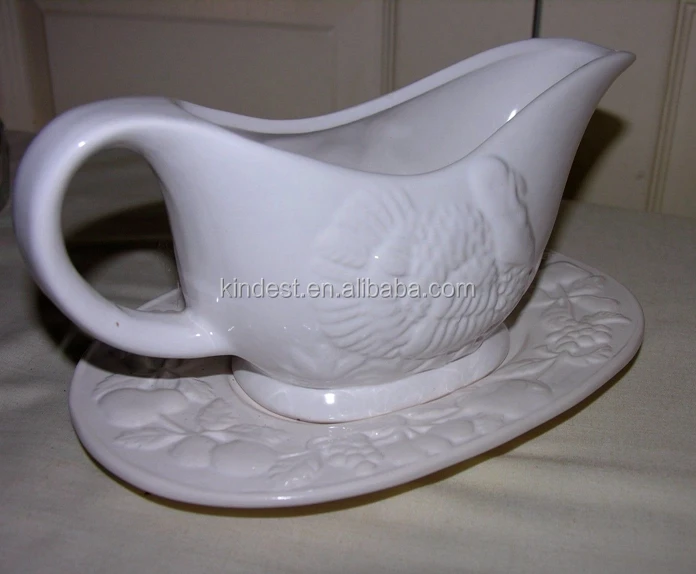 WHITE CERAMIC GRAVY BOAT WITH DRIP TRAY TURKEY DESIGN .jpg